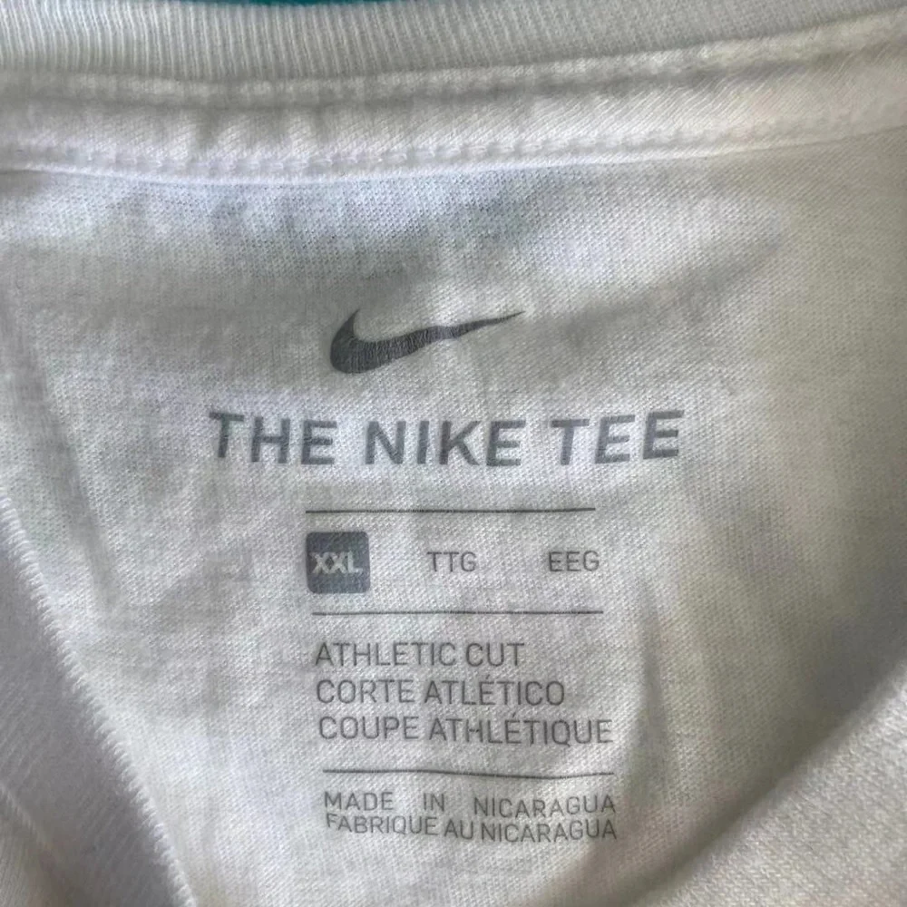 Nike Men's Graphic Tee Size XXL
